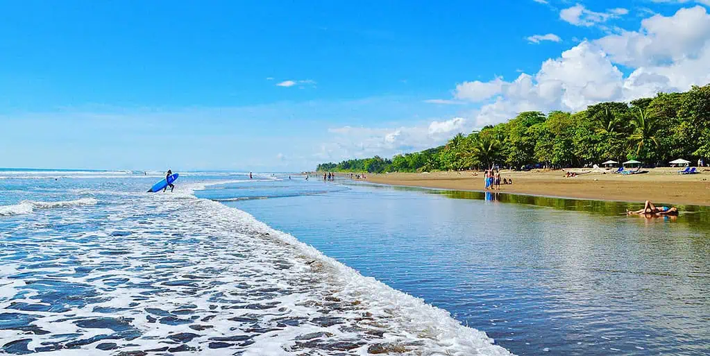 Ocean Tide at Playa Dominical Costa Rica